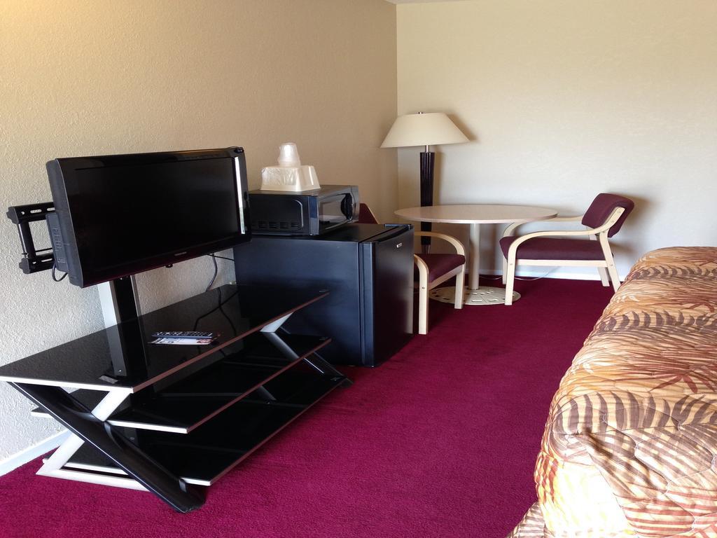 Hometown Inn And Suites Elk City Rom bilde